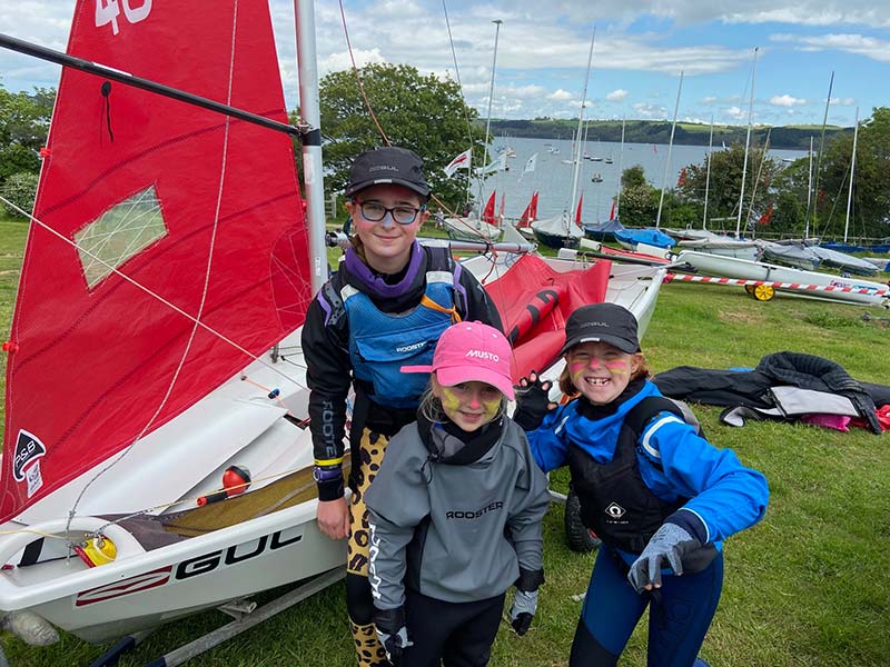 Brightlingsea Mirror Sailors