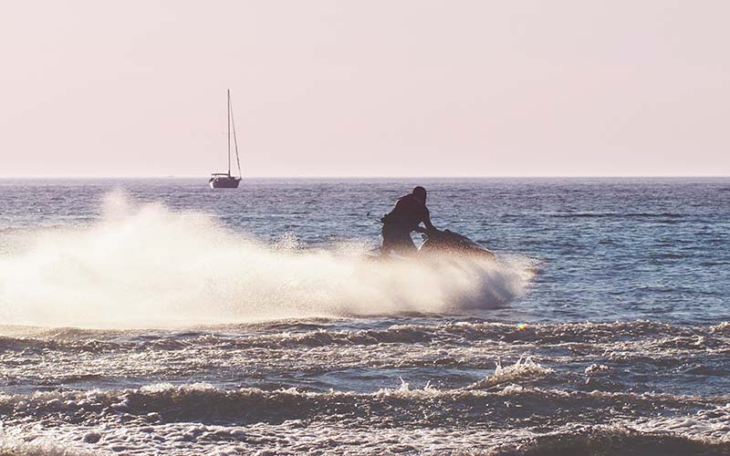 jet ski