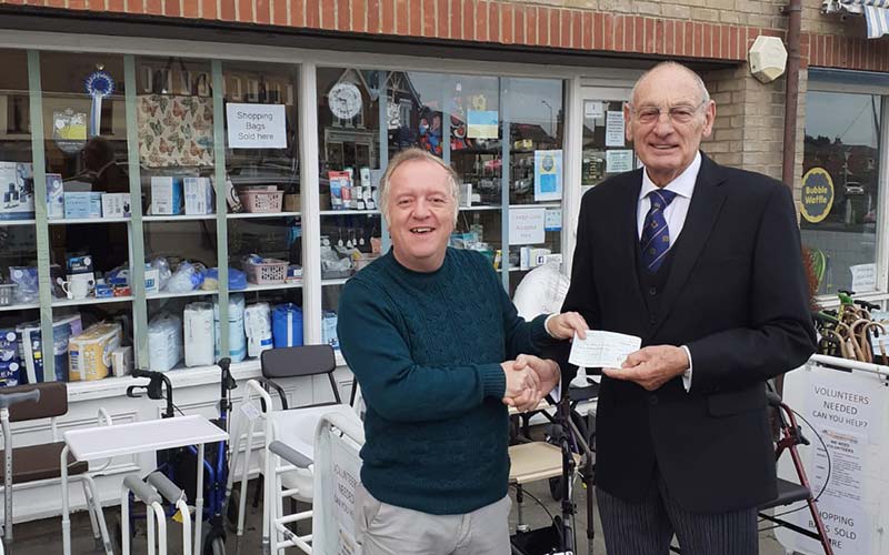 Illustrating Freemasons' fundraising helps Autumn Centre on Brightlingsea Info