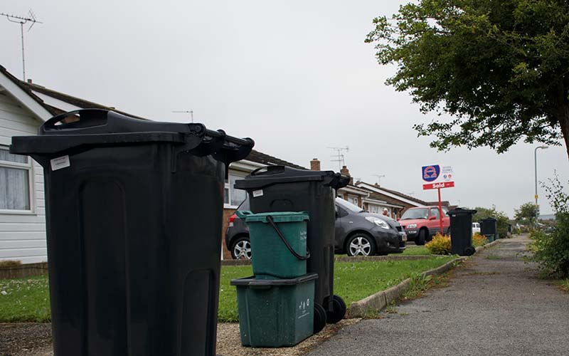 Illustrating When to put out your waste and recycling over Christmas on Brightlingsea Info