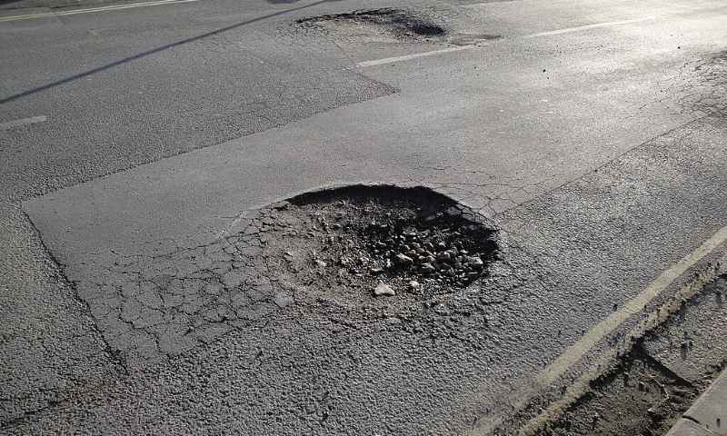Illustrating Essex pothole reports fall "drastically" says county council on Info Staging