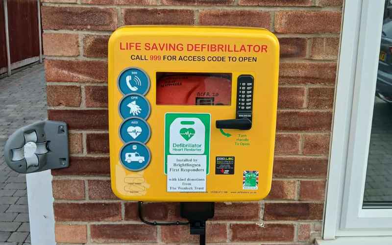 Illustrating Another defibrillator installed in Brightlingsea thanks to donation on Info Staging