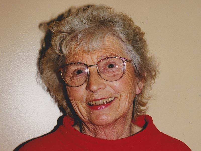 Illustrating Betty Blower, Seaview Players stalwart, dies aged 97 on Brightlingsea Info