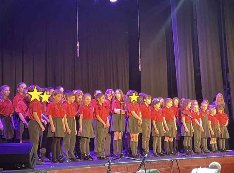 Illustrating Brightlingsea Primary School choir puts on a confident performance on Brightlingsea Info