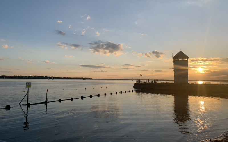 picture of a sunset over Batemans Tower, Brightlingsea, Essex