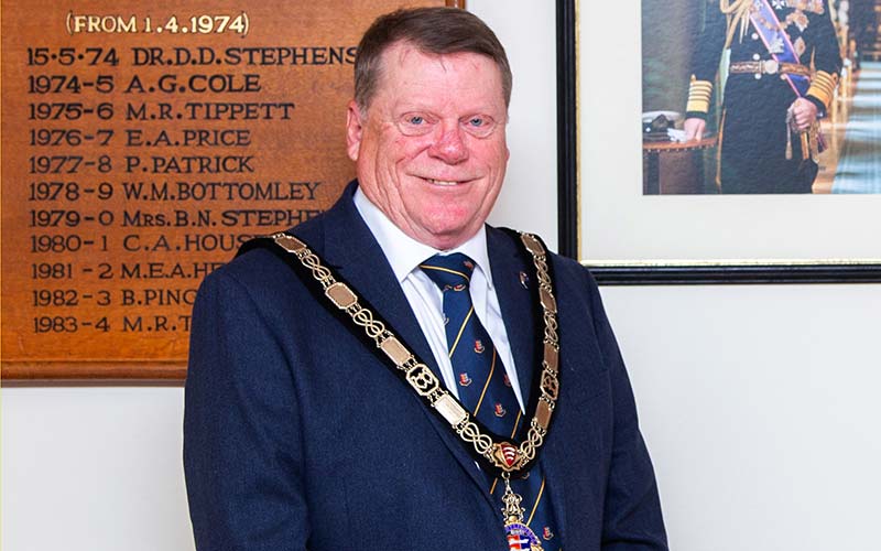 Illustrating Brightlingsea Town Council elects a new mayor on Brightlingsea Info