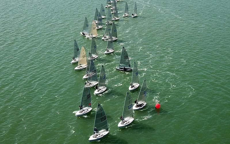 Illustrating Going Solo: 100 competitors visit Brightlingsea Sailing Club for national championship on Brightlingsea Info