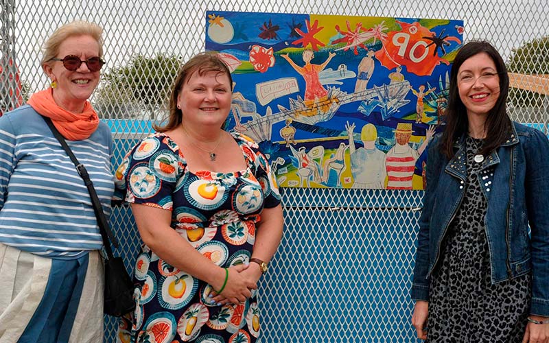 Illustrating New artwork celebrates the history of Brightlingsea Lido on Brightlingsea Info